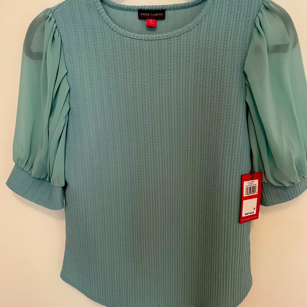 Vince Camuto top size XS